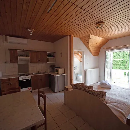Apartman Greta Ház *